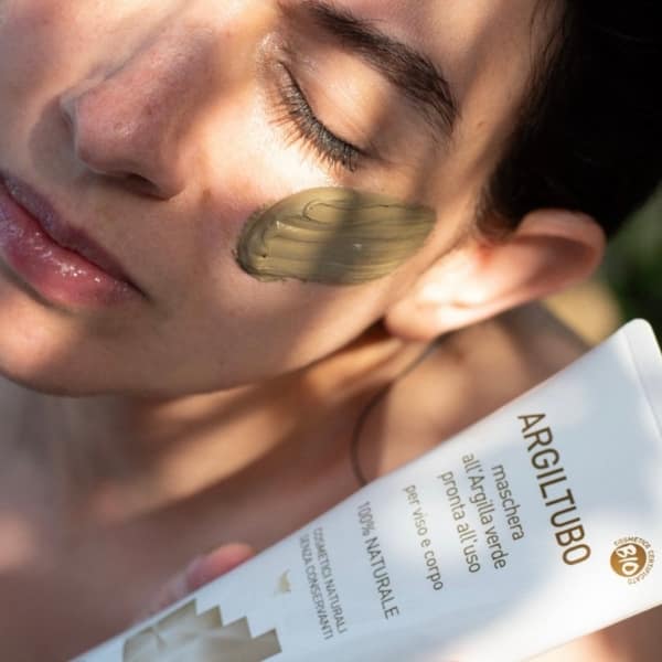 Shop onze favoriete natuurlijke verzorgingsproducten en bio supplementen.Ontdek biologische verzorging, make-up en supplementen bij BIOBEY. Vandaag voor 21:00 besteld = morgen in huis. Gratis levering vanaf €45. Shop nu!